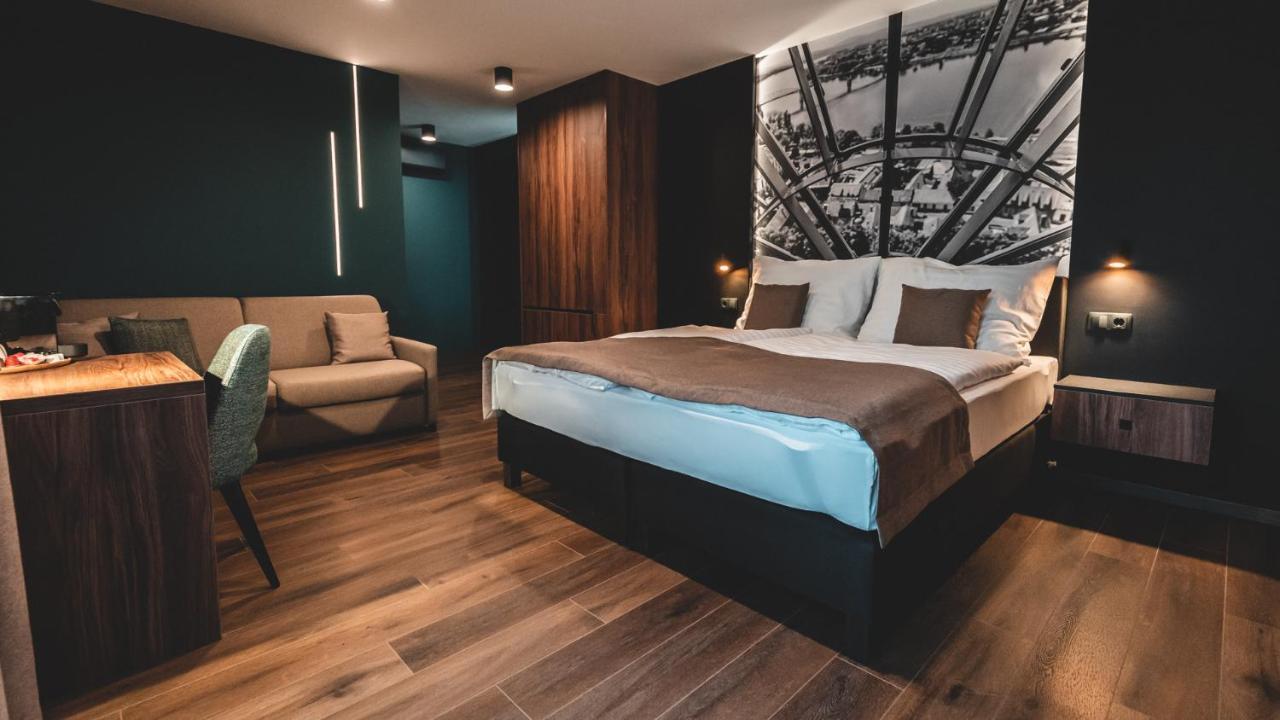 Mediterraneo Luxury Room Esztergom Exterior photo