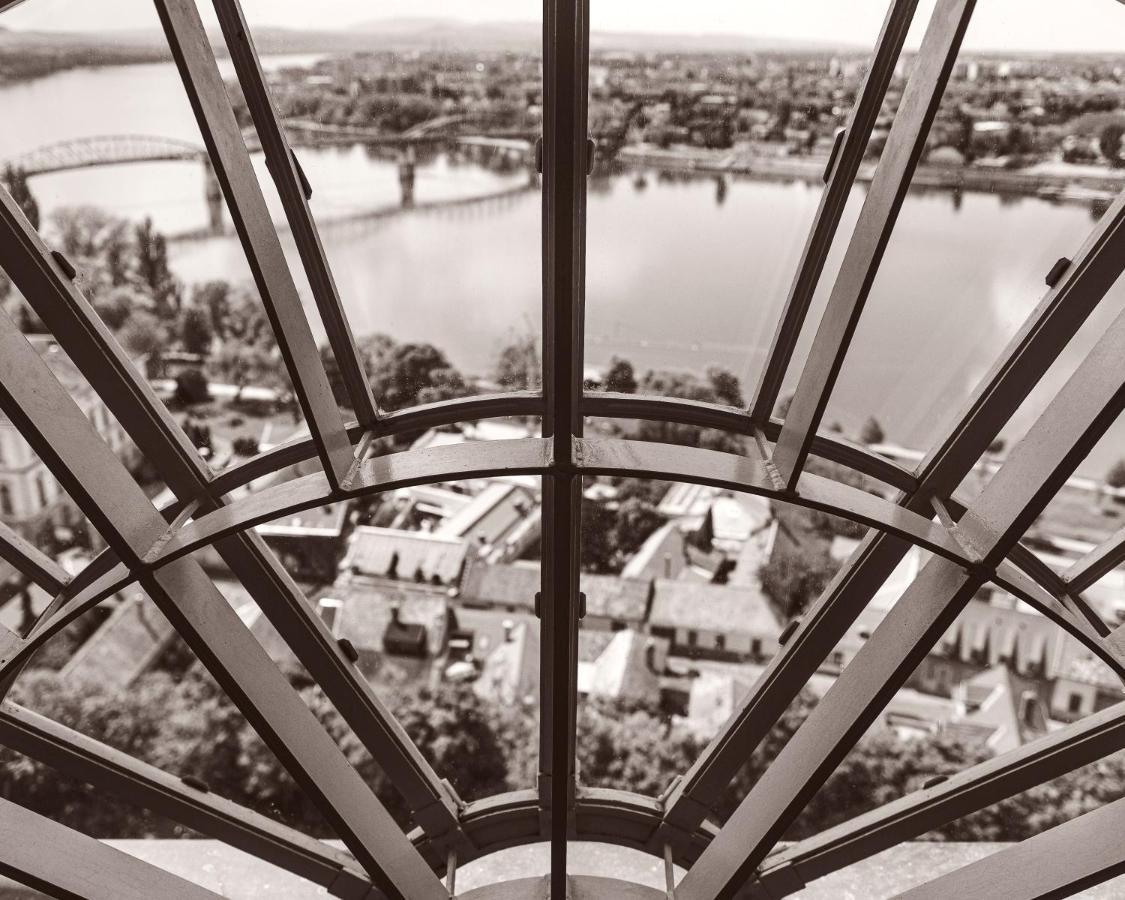 Mediterraneo Luxury Room Esztergom Exterior photo