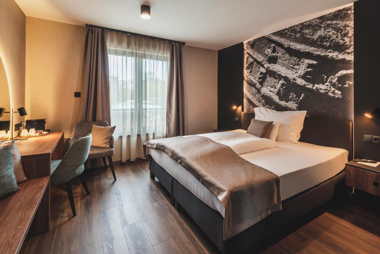 Mediterraneo Luxury Room Esztergom Exterior photo