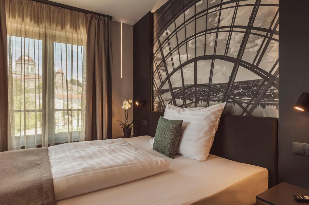 Mediterraneo Luxury Room Esztergom Exterior photo