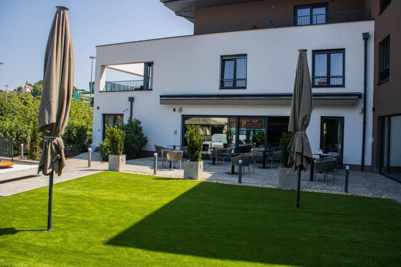 Mediterraneo Luxury Room Esztergom Exterior photo